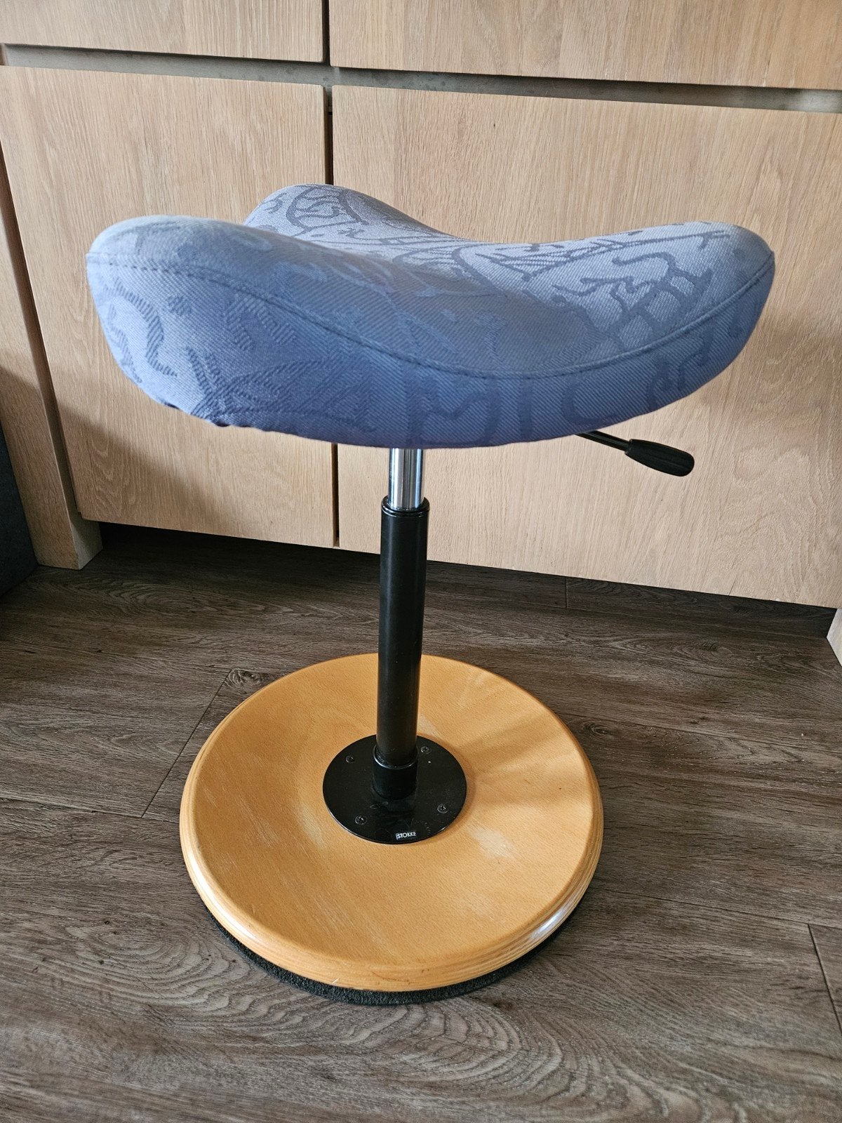 Stokke Varier Move ergonomische zit kruk, Ophalen