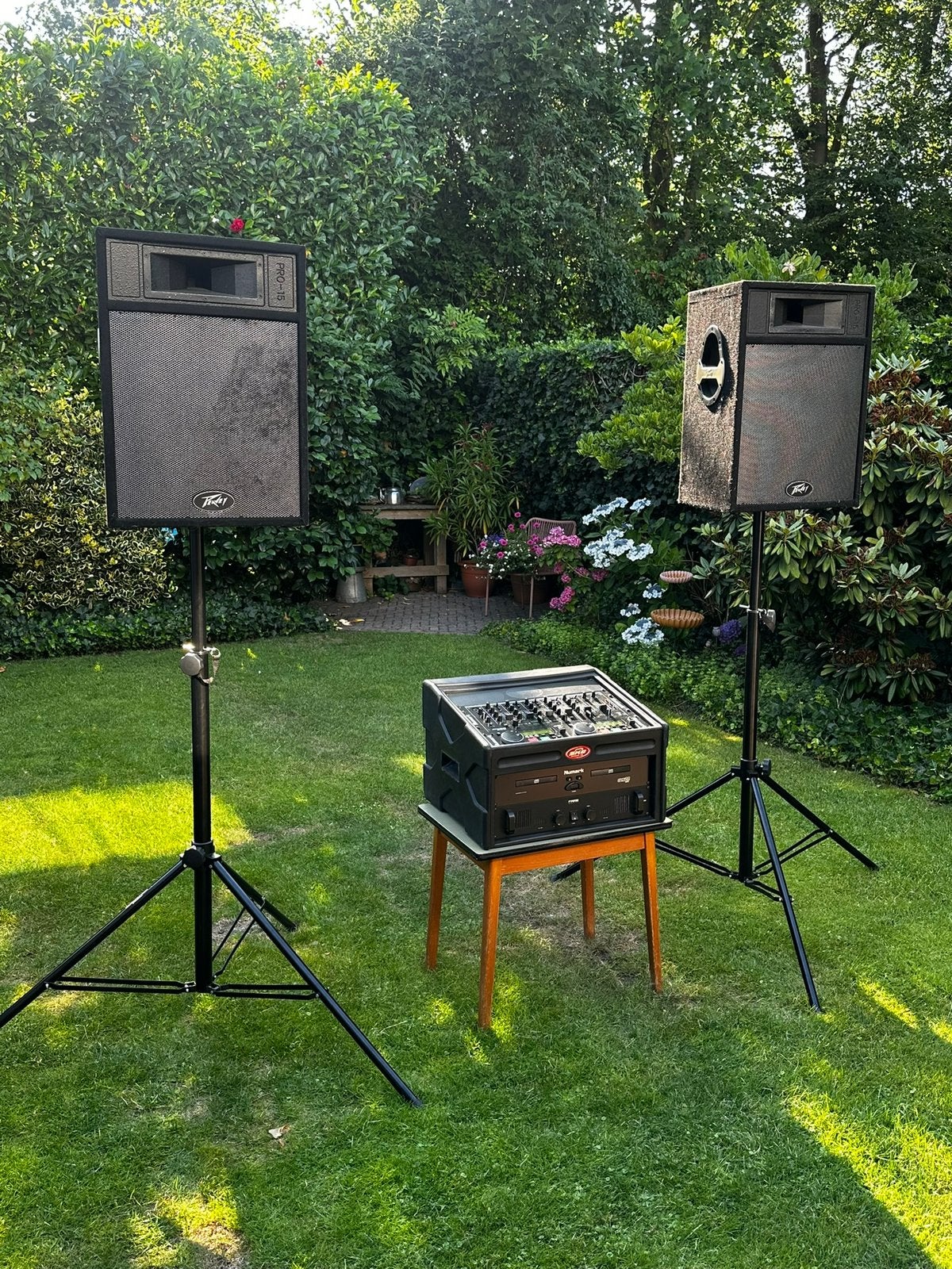 Complete DJ-set: Numark, Peavey, Fame & Shure | Plug & Party, Muziek en Instrumenten, Ophalen, Zo goed als nieuw, Numark