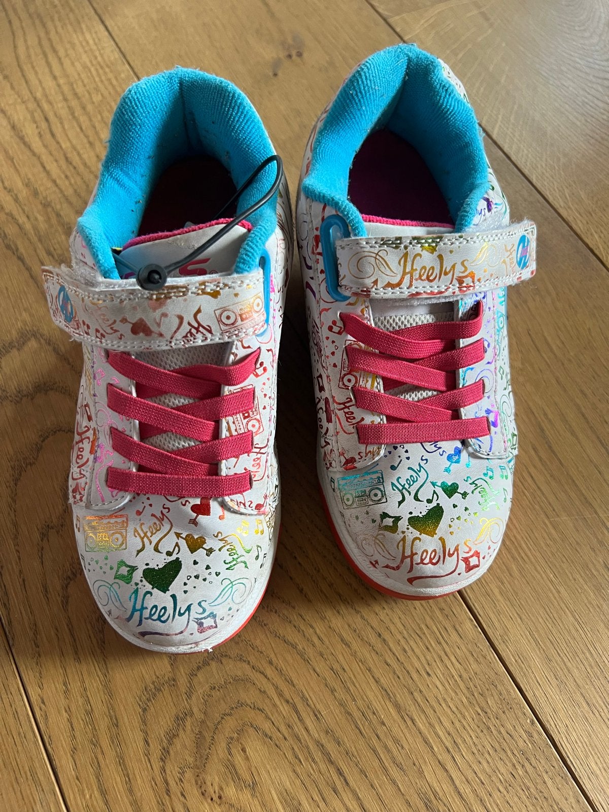 Heeleys rolschoenen maat 34 - In goede staat, Sport en Fitness, Skeelers, Overige merken, Kinderen, Overige typen, Ophalen of Verzenden
