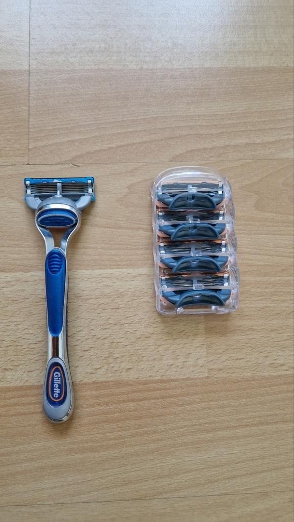 Gillette Fusion Scheermes met Navulmesjes, Ophalen of Verzenden, Gebruikt, Gehele gezicht, Overige typen