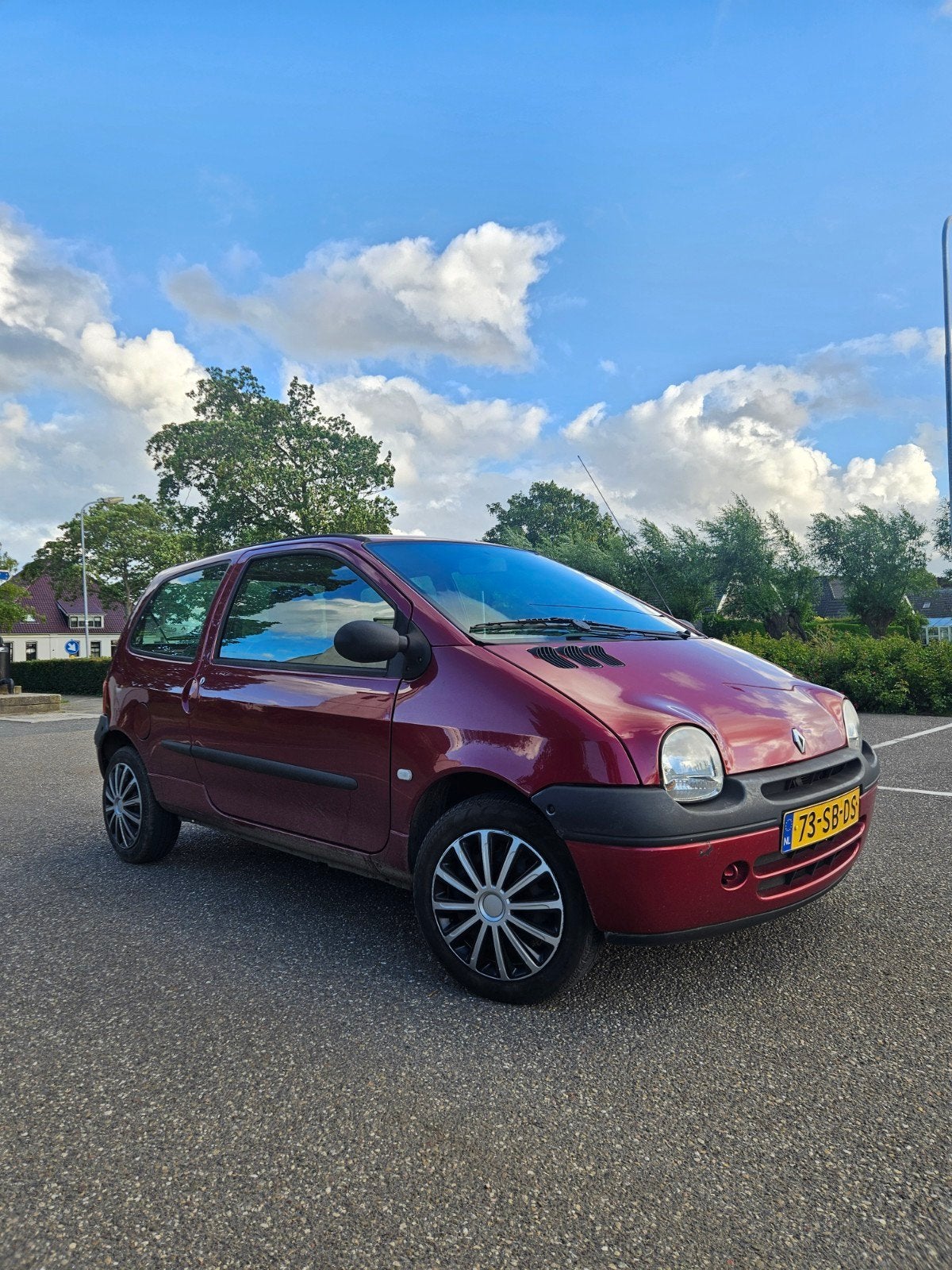 Te koop nette renault twingo 1.2 (kettingmotor) nw apk️ 2027, 750 kg, 4 cilinders, Origineel Nederlands, Handgeschakeld