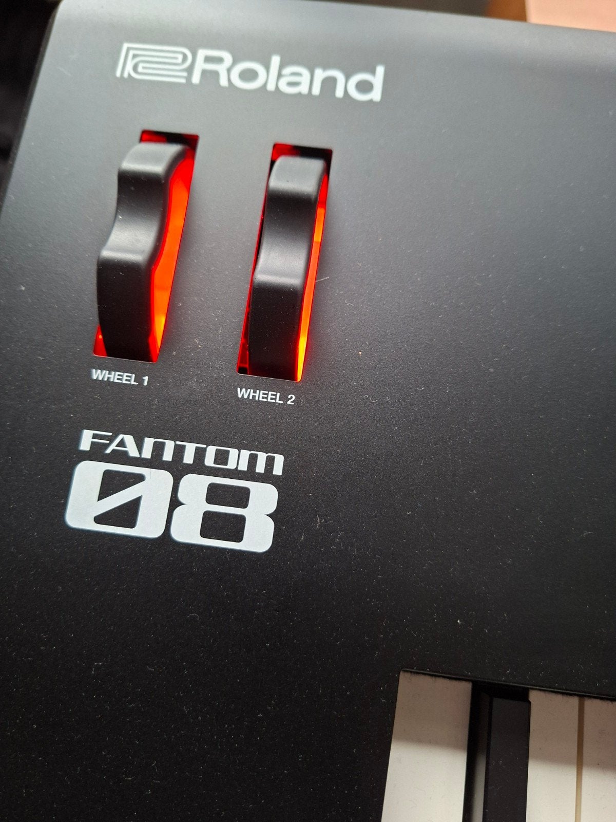 Roland fantom 08, Ophalen, 88 toetsen, Roland, Zo goed als nieuw