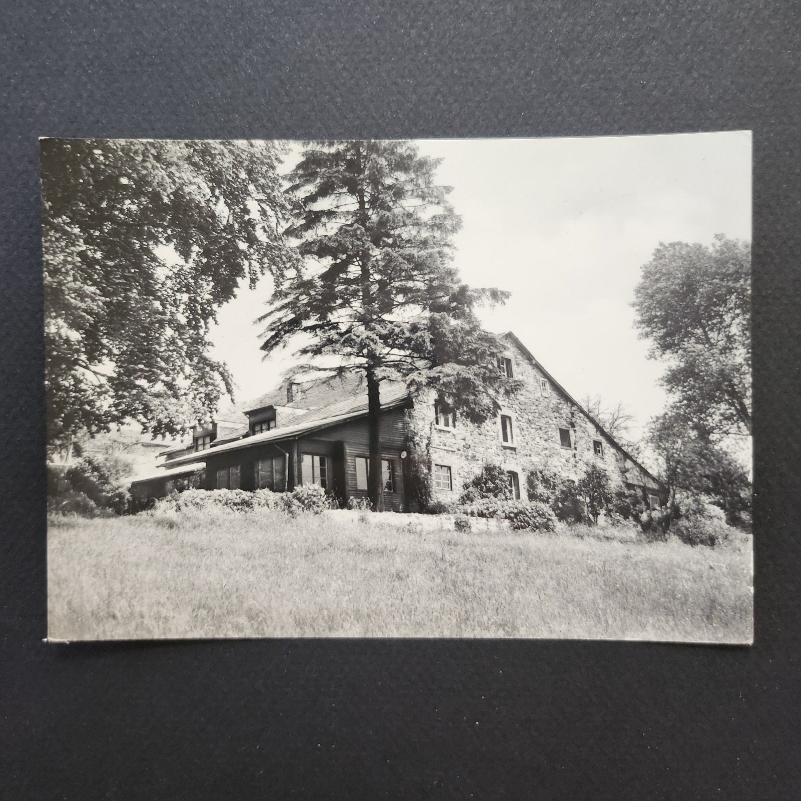 Echte foto Auberge de Monthouet Ardenne België, Ophalen of Verzenden, 1940 tot 1960, Ongelopen, België en Luxemburg