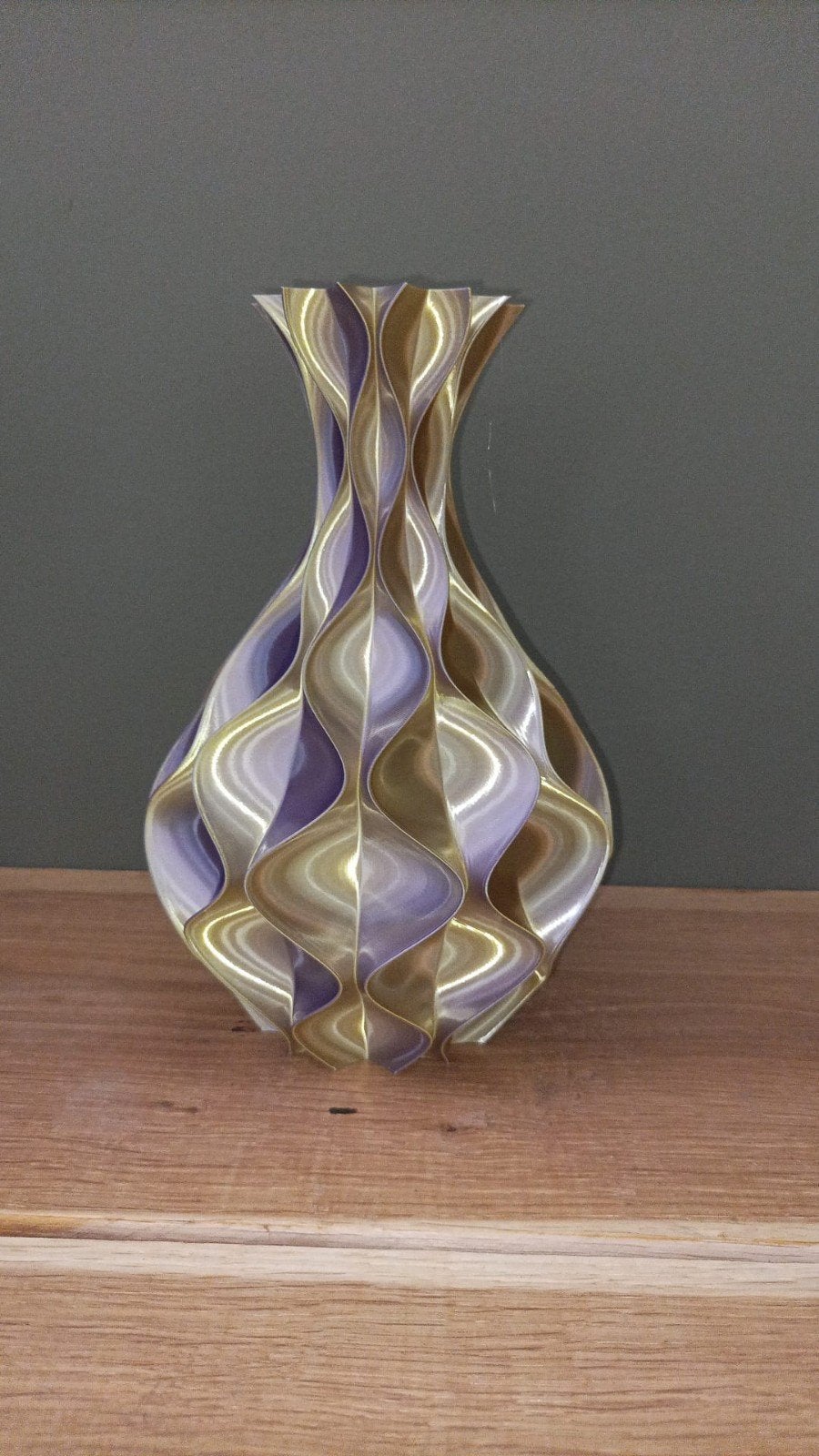 Vaas 3d populair model, Huis en Inrichting, Woonaccessoires | Vazen, Kunststof, Meerkleurig, 3D-geprint, Nieuw