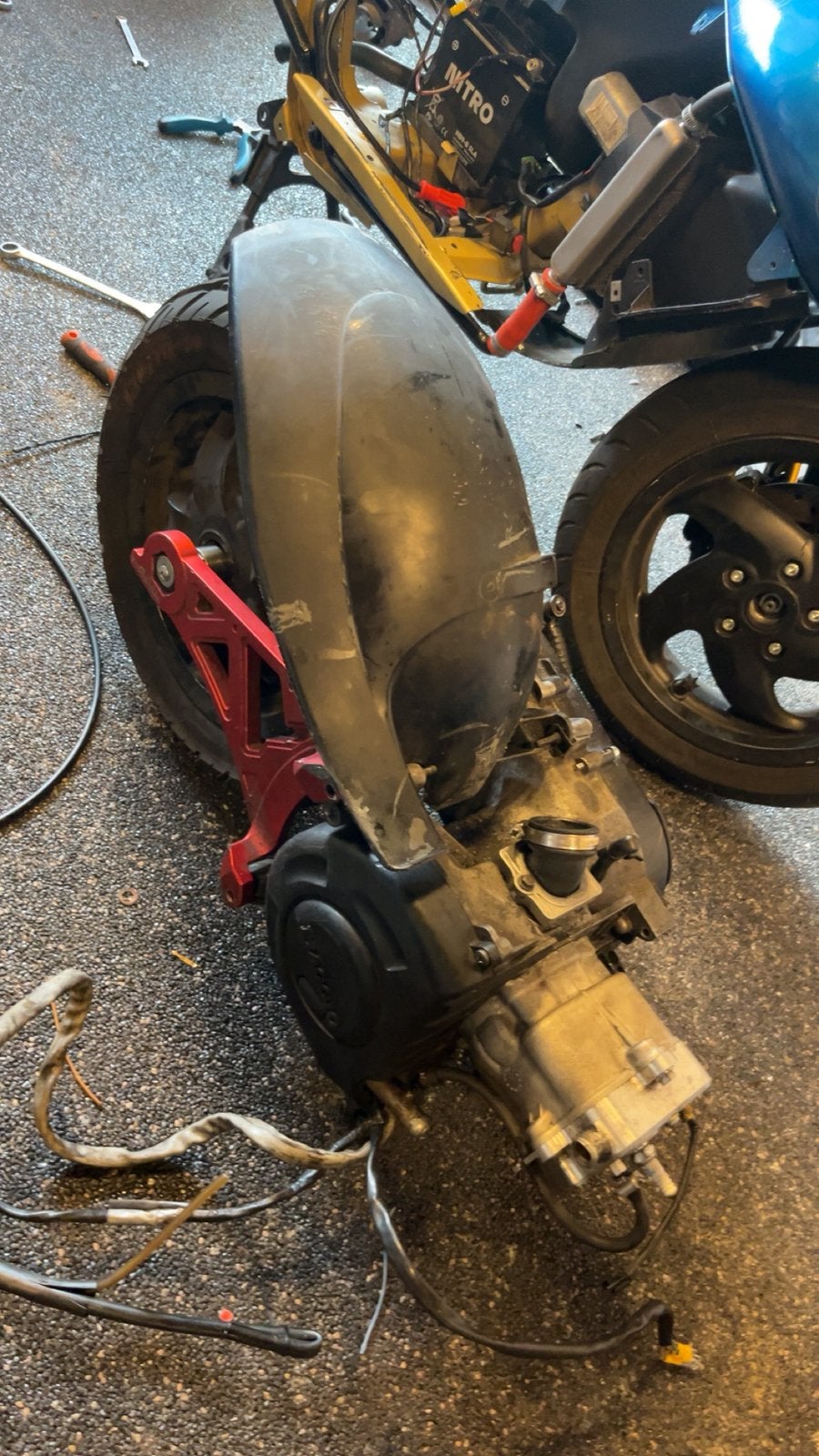 180cc stage 2 ht blok ruil/ tekoop tegen lc, Ophalen, Zo goed als nieuw, Blok, Piaggio