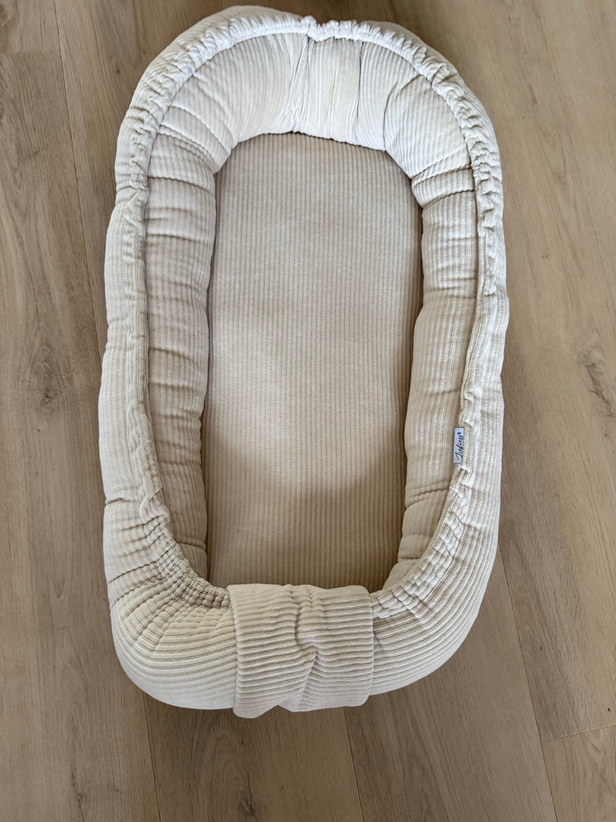 Liefiess babynestje ribstof beige, Ophalen, Zo goed als nieuw, Overige typen