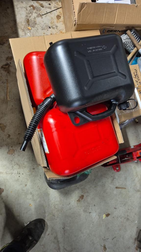 Jerrycans 10 liter, Ophalen, Gebruikt