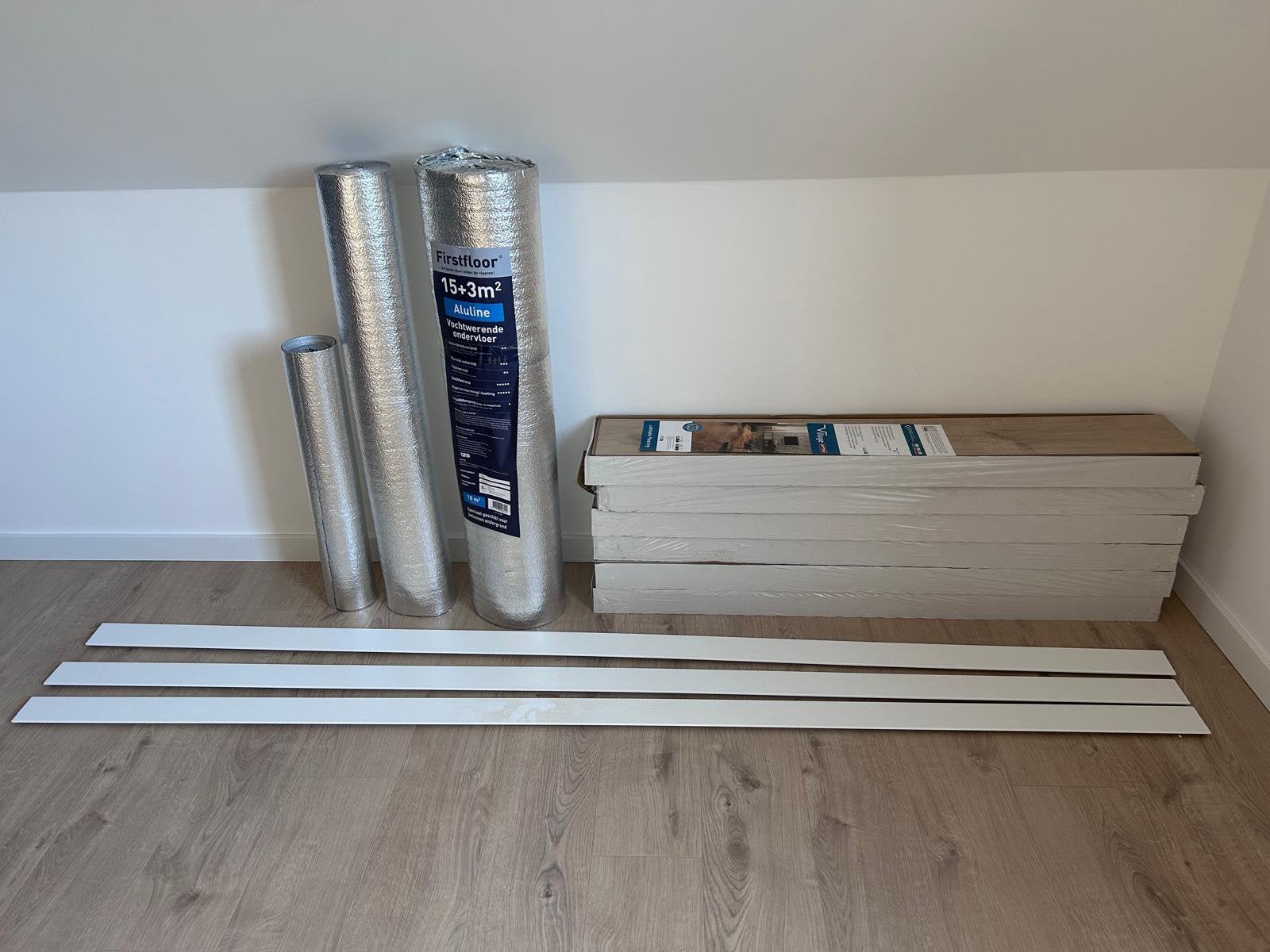 Laminaat village wit olie eik 2.47m2 ( 6 pak=totaal 14,8m2), Ophalen, 50 tot 150 cm, Zo goed als nieuw, 10 m² of meer
