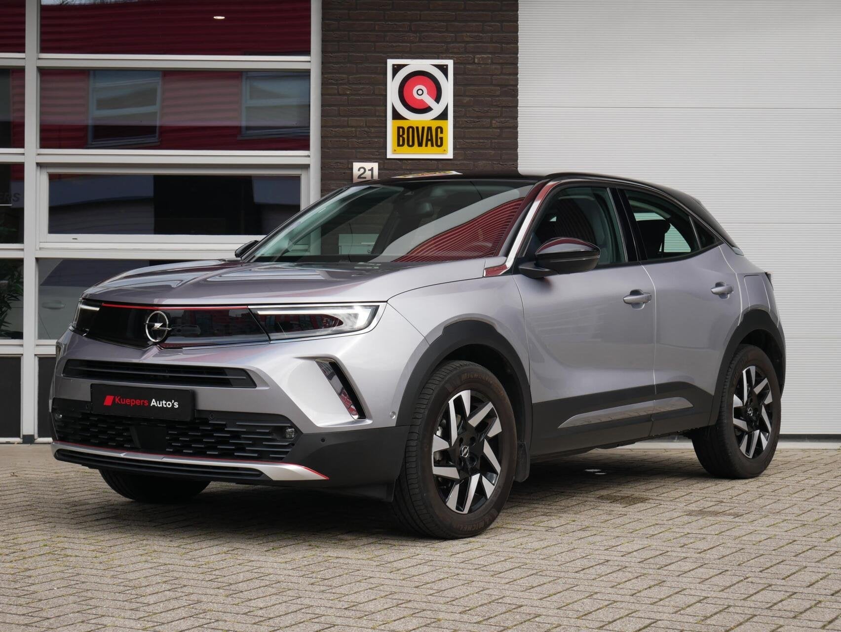 Opel Mokka 1.2 Turbo Elegance Camera| Carplay| Trekhaak, Auto's, Opel, Gebruikt, 1199 cc, Grijs, 3 cilinders