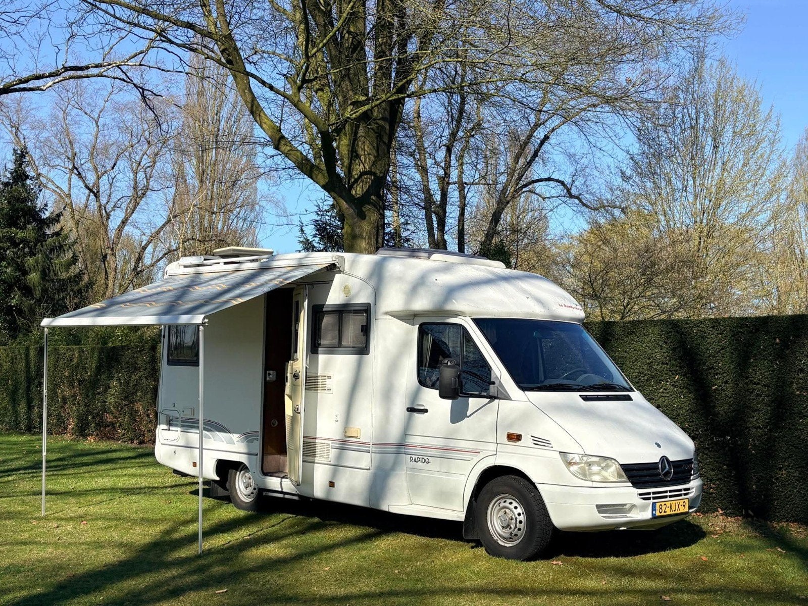 camper Rapido Le Randonneur mercedes fransbed airco 130pk, Frans bed, Treinzit, 2000 kg en meer, Tot en met 4