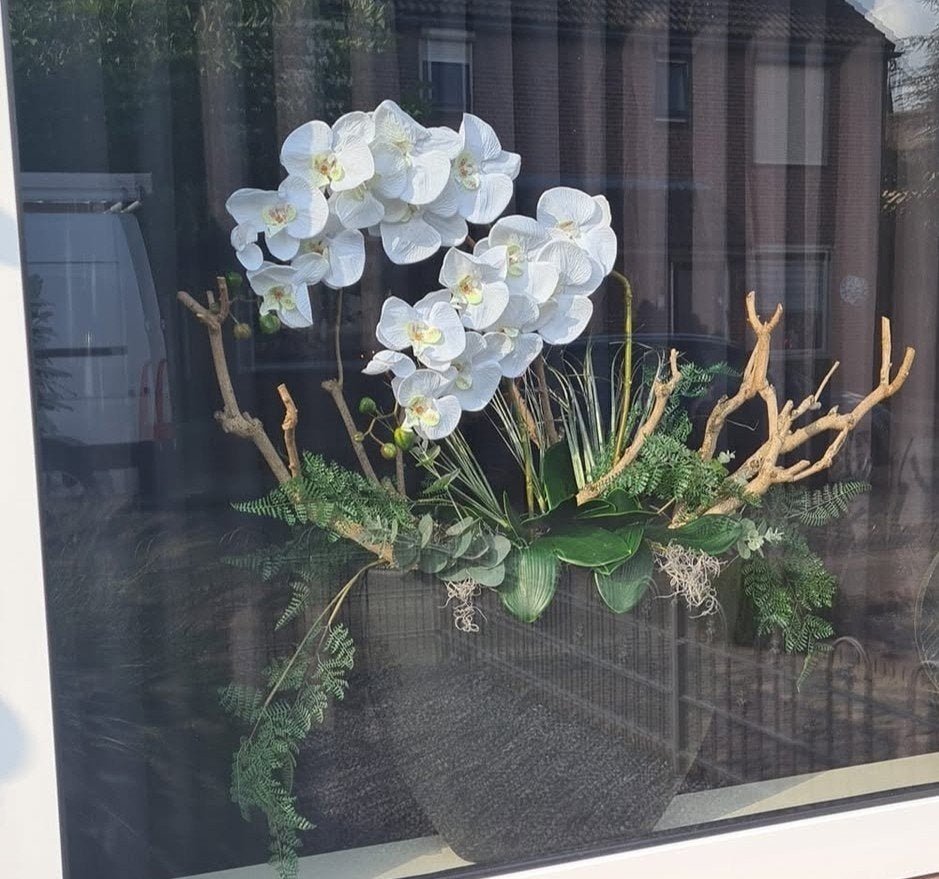 Groot kunststuk met orchideeën in zwarte bak, Ophalen, Binnen, Zo goed als nieuw, Kunststof