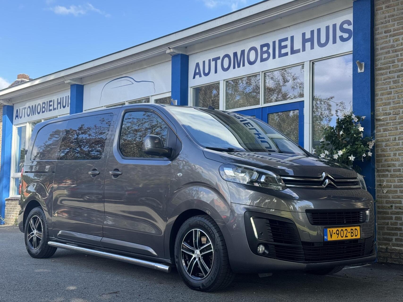 Citroen Jumpy bestel 2.0 BlueHDI 180 L2 | Camera | Automaat, Stof, Gebruikt, 4 cilinders, Navigatiesysteem