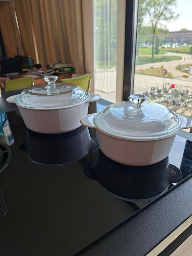 2x Corningware France Pyroceram Melkglazen Pannen met Deksel, Huis en Inrichting, Keuken | Potten en Pannen, Kookpan of Snelkookpan