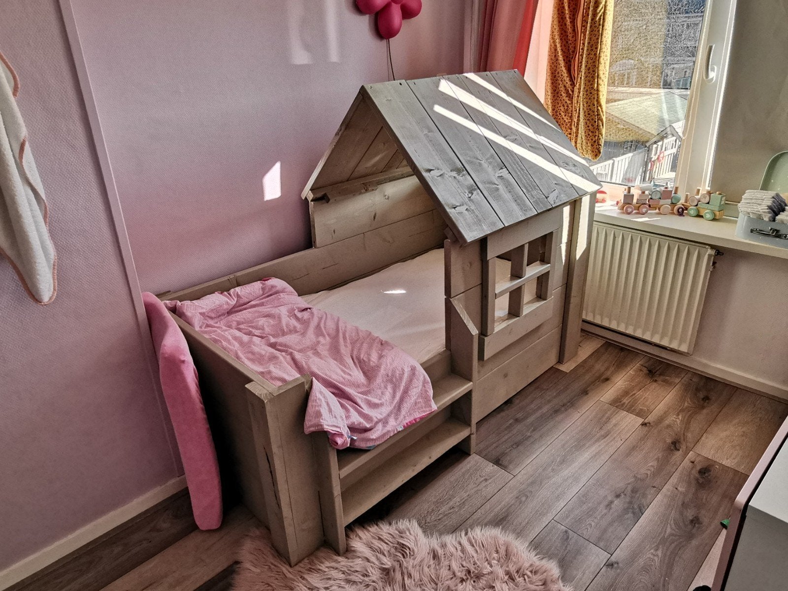Kinderbed steigerhout met huisje, Ophalen, 140 tot 160 cm, 70 tot 85 cm, Matras