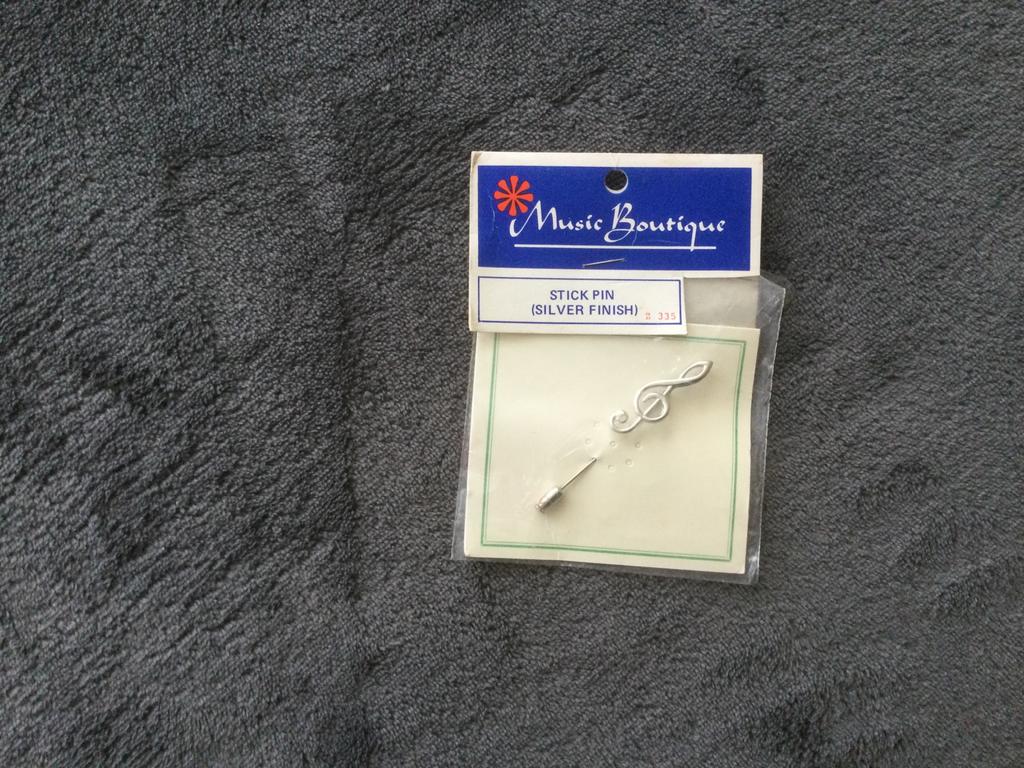 Speld vioolsleutel., Ophalen, Nieuw
