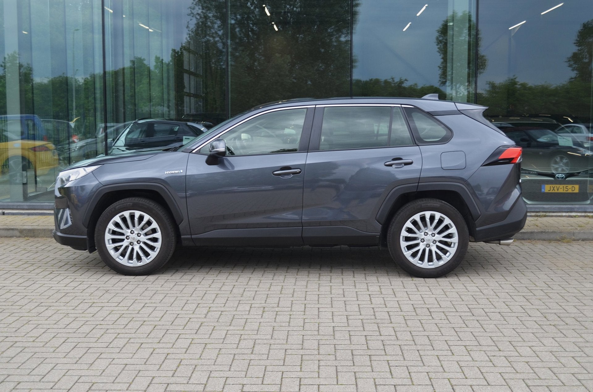 Toyota RAV4 2.5 Hybrid Business | Adaptive Cruise, Dealer onderhouden, Stof, Gebruikt, 4 cilinders