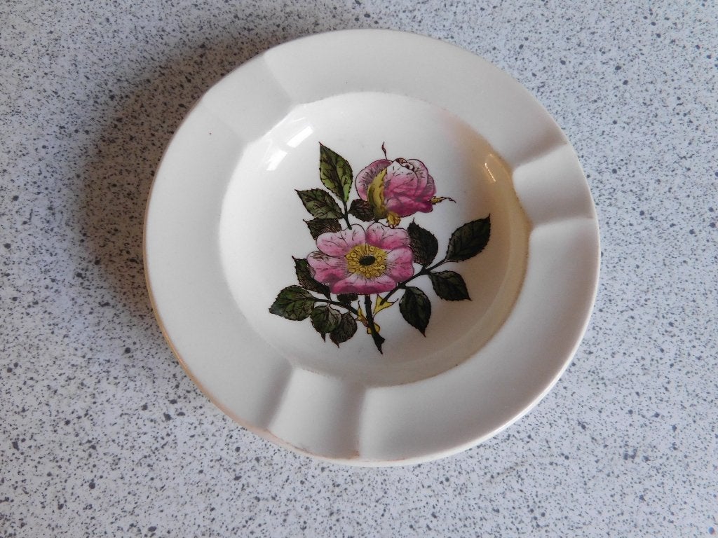 Asbak 11 cm. Briar Rose Wedgwood, Huis en Inrichting, Keuken | Servies, Overige typen, Ophalen of Verzenden, Zo goed als nieuw