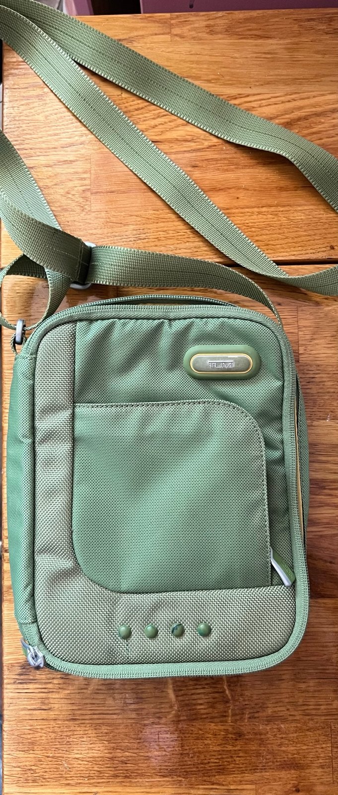 Tumi schoudertasje, nieuwstaat, Ophalen of Verzenden, Zo goed als nieuw, Groen, Overige merken