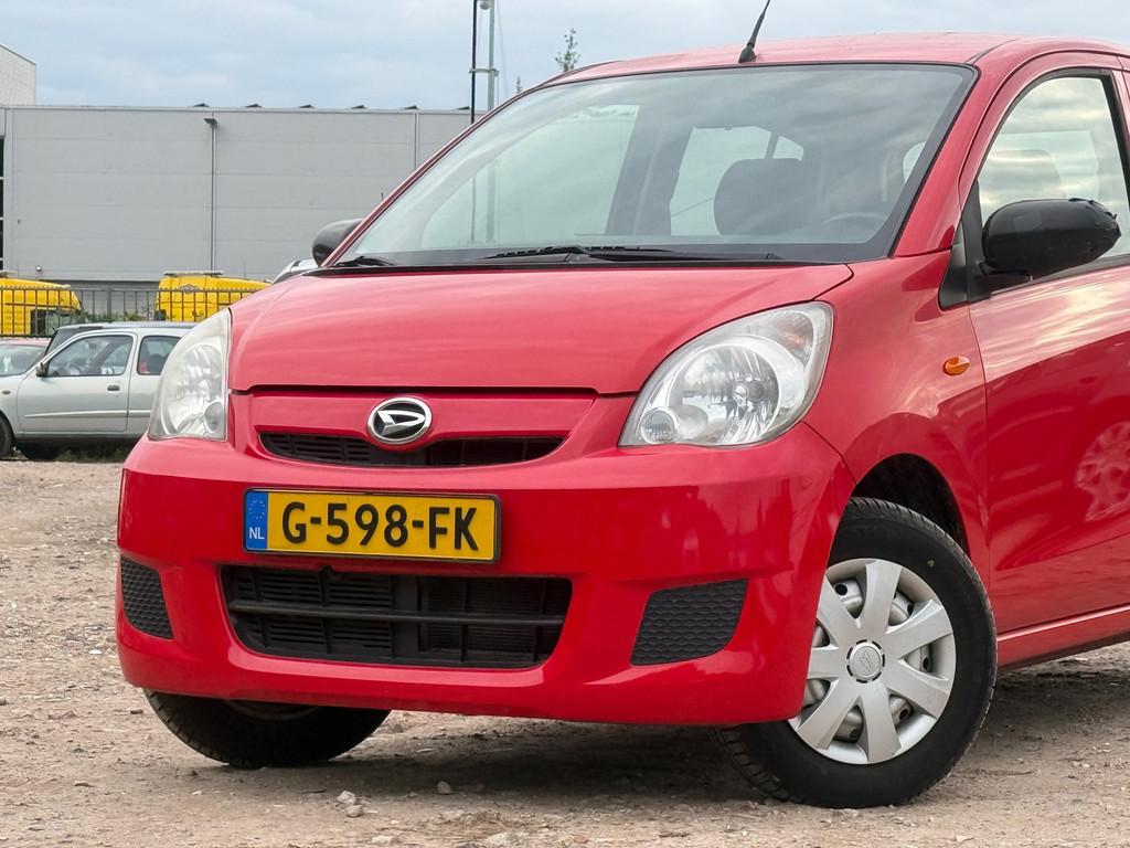 Daihatsu Cuore 1.0 Premium/ ZEER ZUINIG, Auto's, Voorwielaandrijving, Metallic lak, 18 €/maand, 4 stoelen
