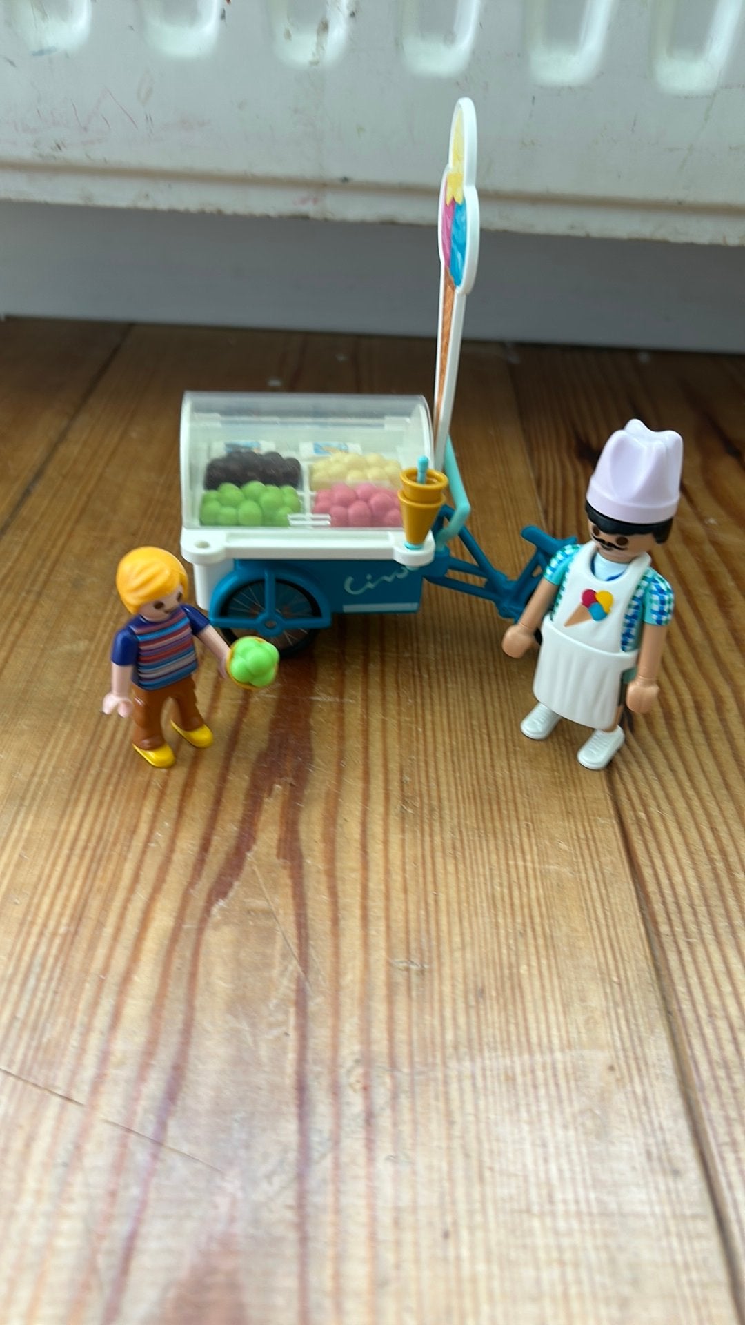 Playmobil ijsverkoper, Ophalen of Verzenden, Zo goed als nieuw