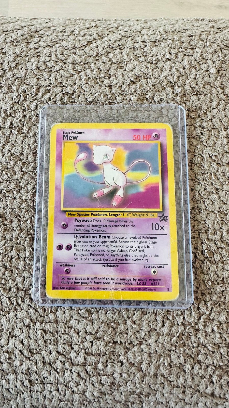 Pokémon Mew (Wizards Black Star Promo #8) - Zo goed als nieu, Hobby en Vrije tijd, Ophalen of Verzenden, Zo goed als nieuw, Losse kaart