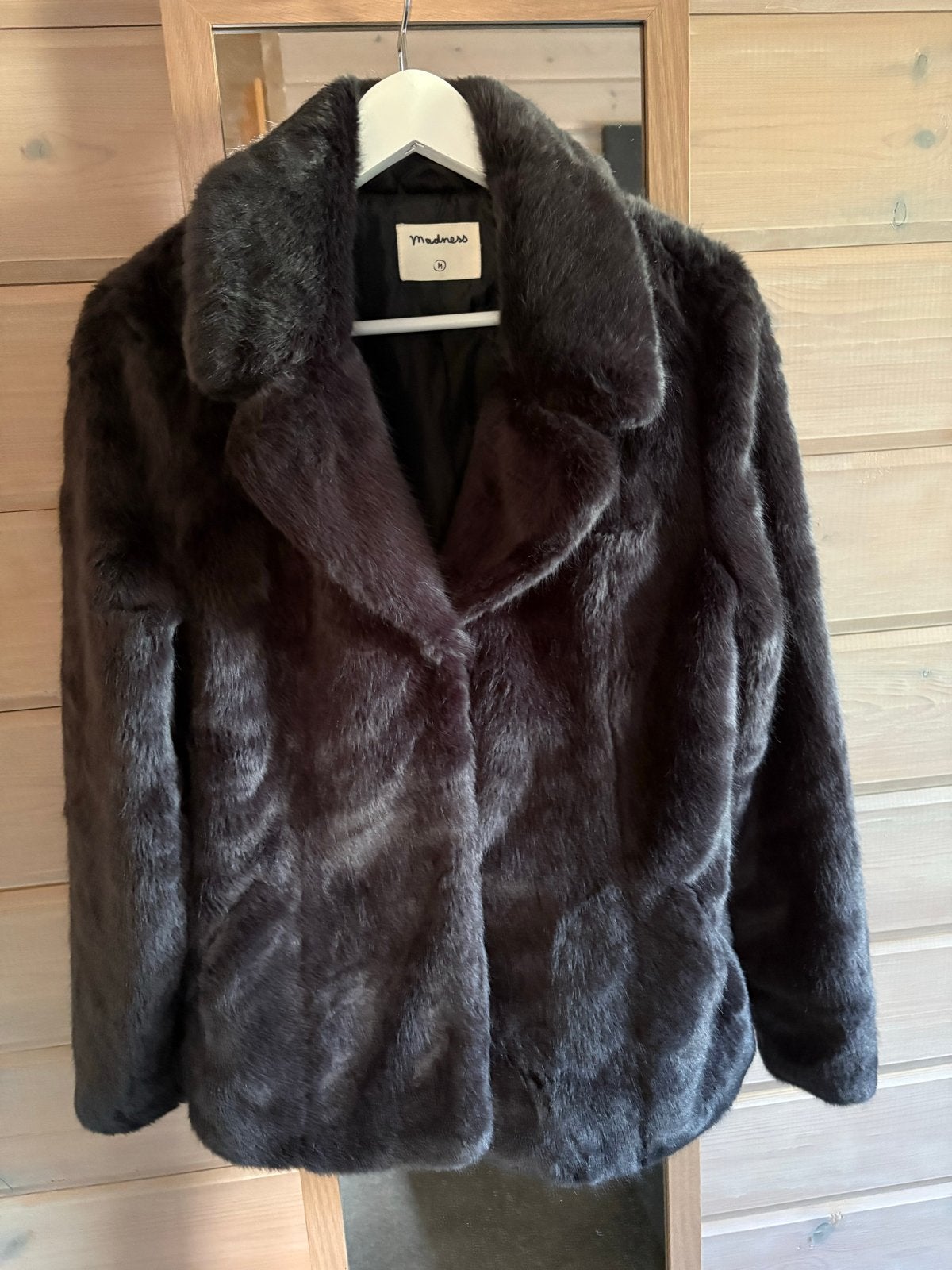 Madness Faux Fur Jas -donkerblauw, Ophalen of Verzenden, Zo goed als nieuw, Maat 38/40 (M), Zwart