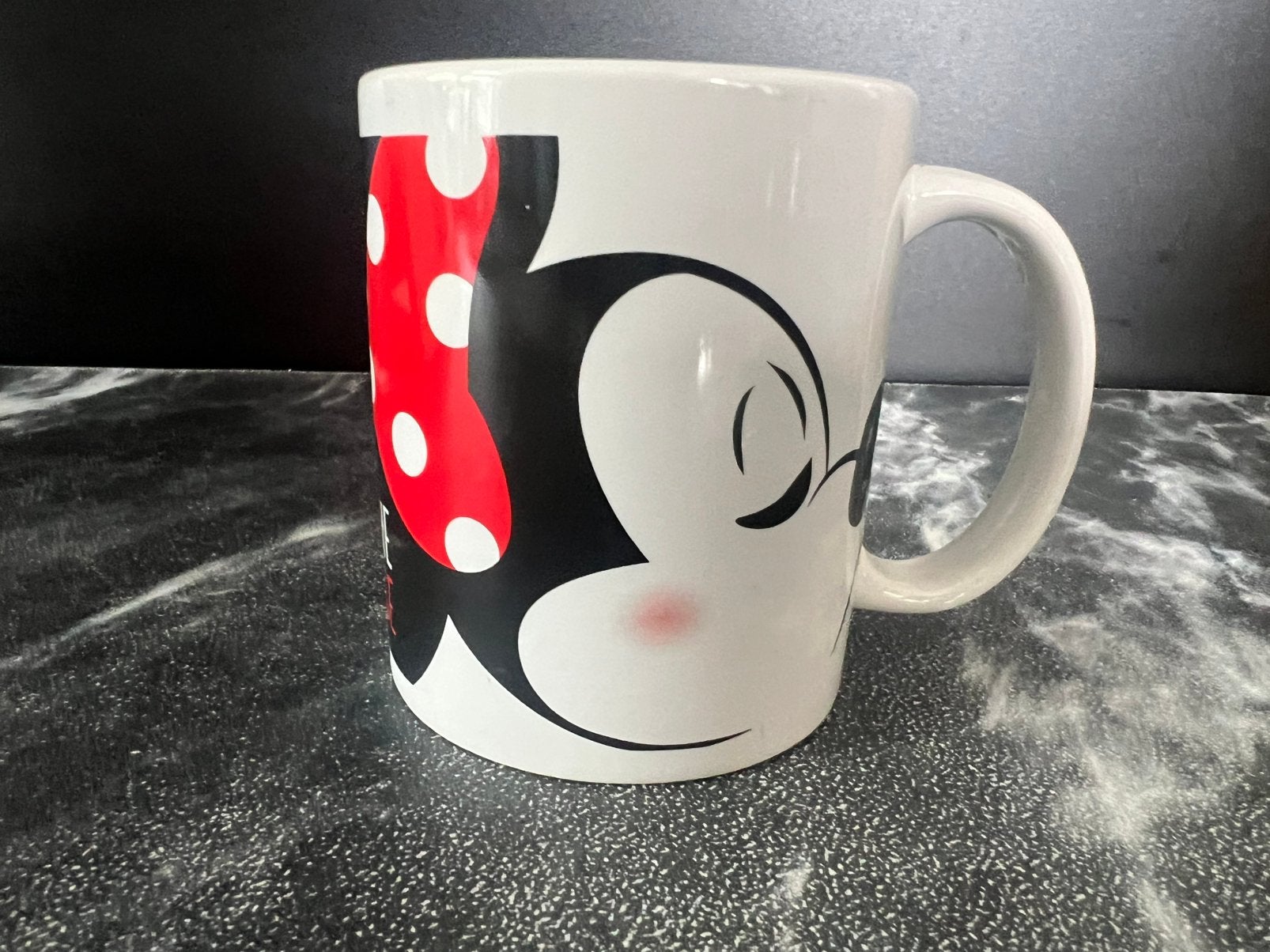 Disney mok Minnie Mouse, Ophalen of Verzenden, Zo goed als nieuw, Overige stijlen, Kop(pen) en/of Schotel(s)