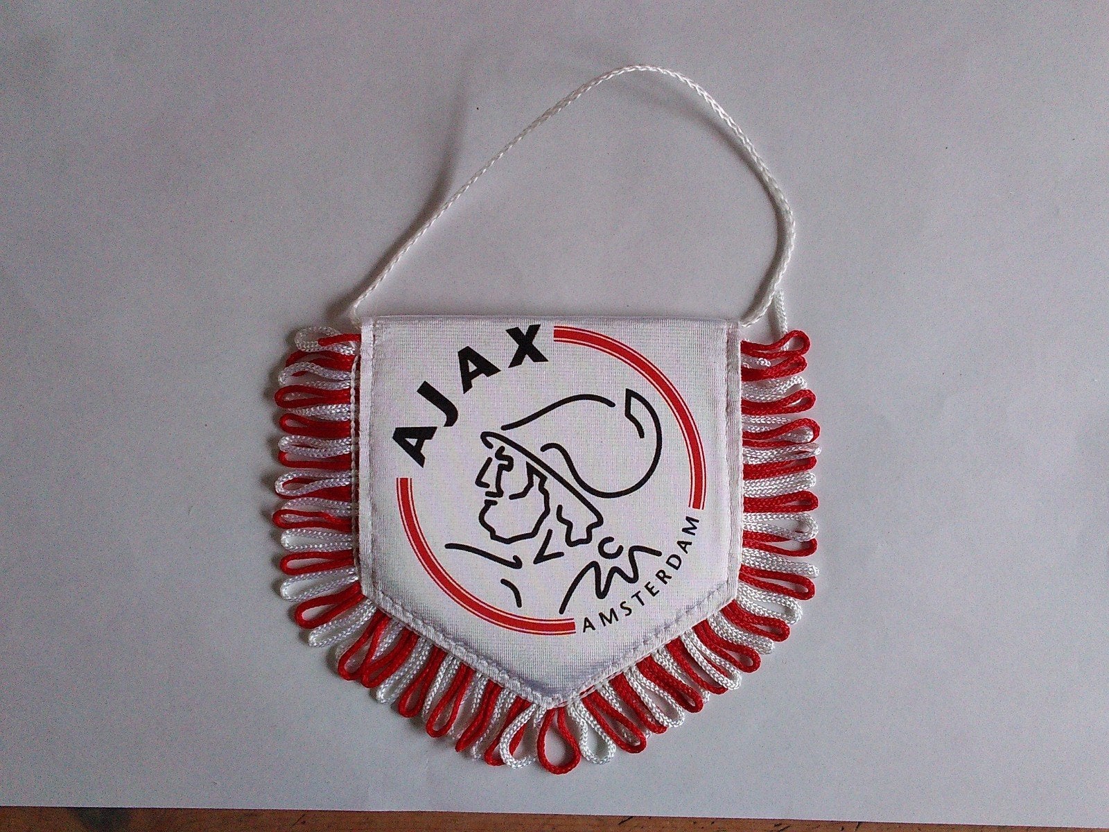 Ajax vaantjes logo, Verzamelen, Verzenden, Zo goed als nieuw, Ajax