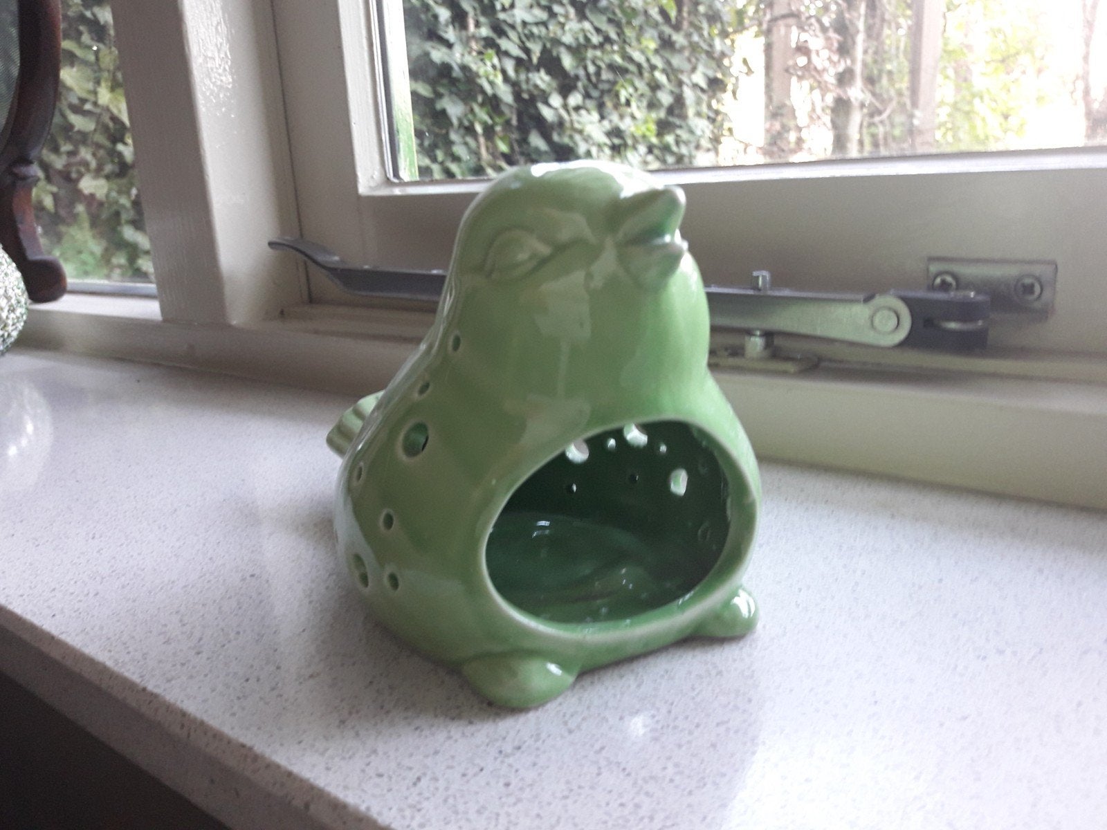 Leuk groen Vogeltje van aardewerk voor waxinelichtje., Verzamelen, Ophalen of Verzenden, Zo goed als nieuw, Dier