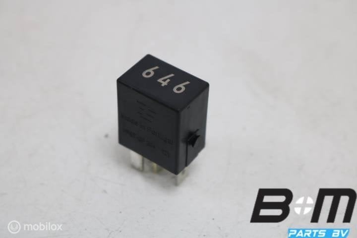 Relais 646 VW Arteon 4H0951253C, Gebruikt