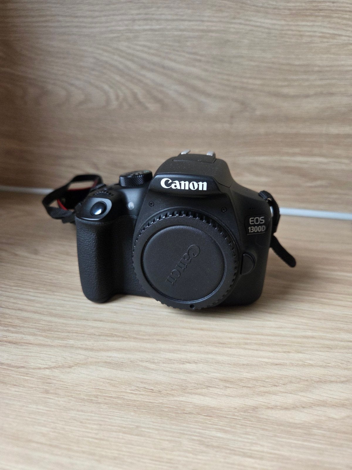 Canon EOS 1300D spiegelreflexcamera met lens en tas, Canon, 18 megapixels, Accu, Ophalen of Verzenden