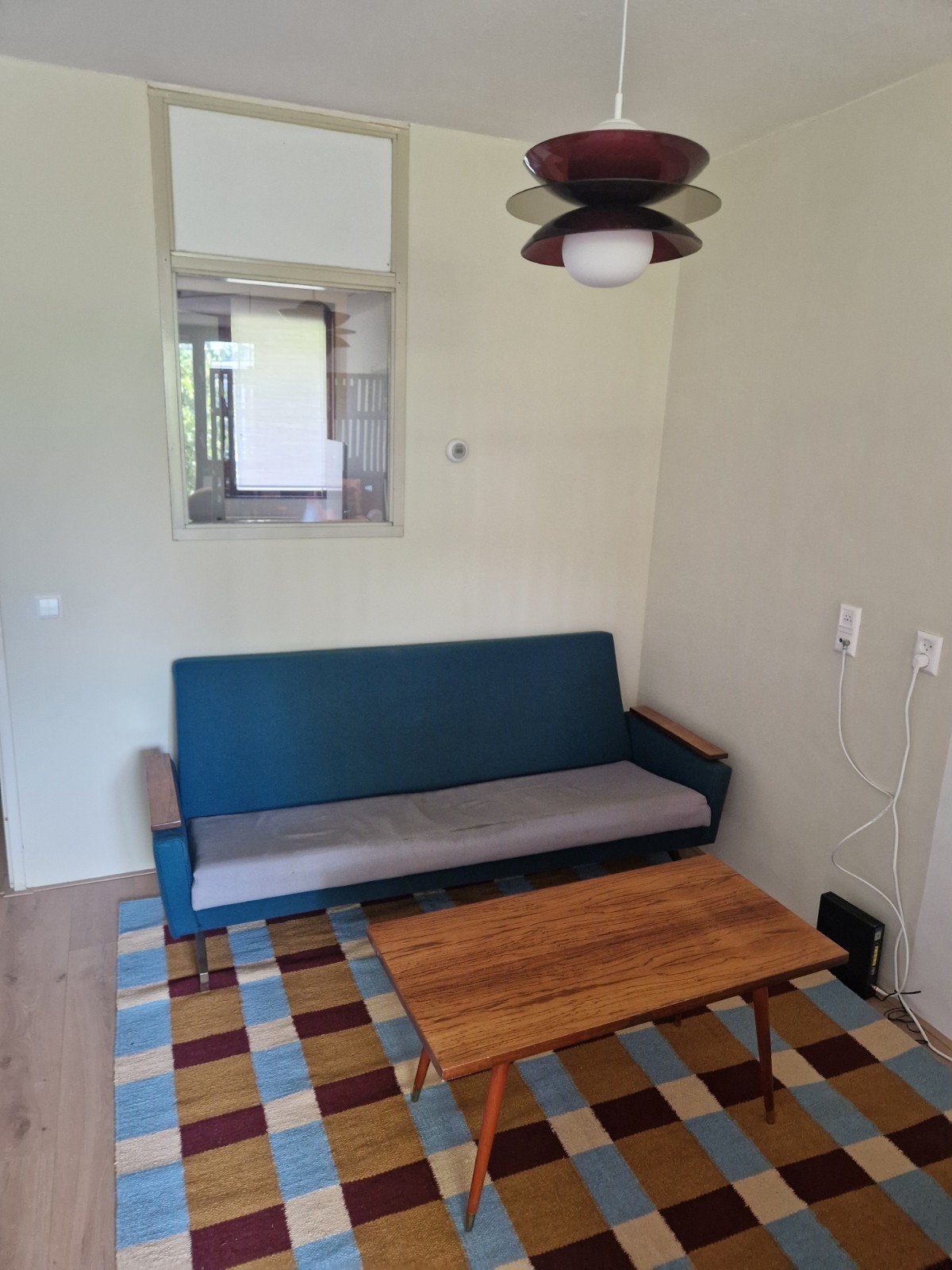 Retro bankje - gratis op te halen, Huis en Inrichting, Banken | Sofa's en Chaises Longues, Gebruikt, Minder dan 75 cm, 150 tot 200 cm