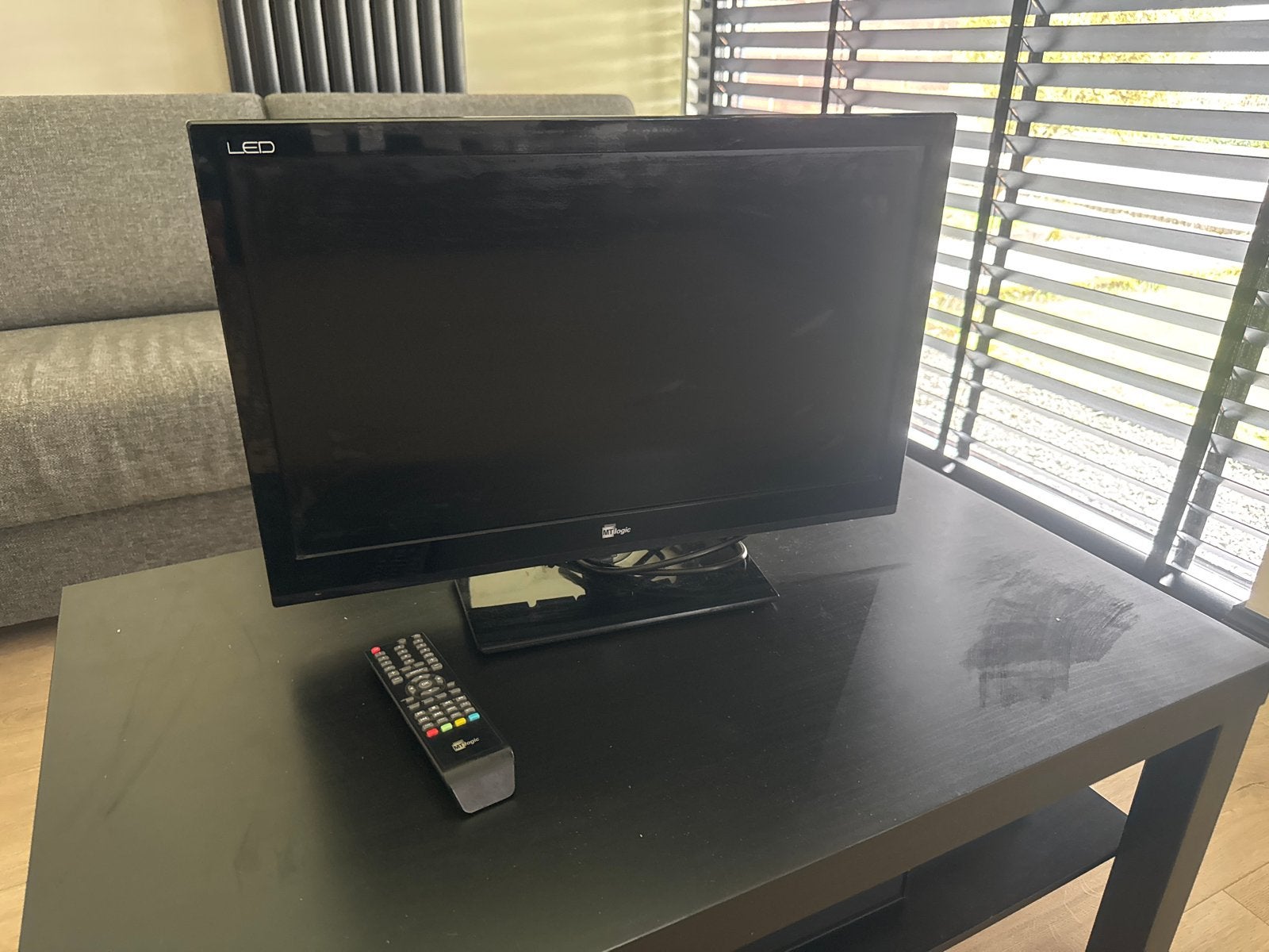 MT Logic LED TV - Compacte Full HD Televisie 24inch, Gebruikt, 50 Hz, 40 tot 60 cm, Ophalen