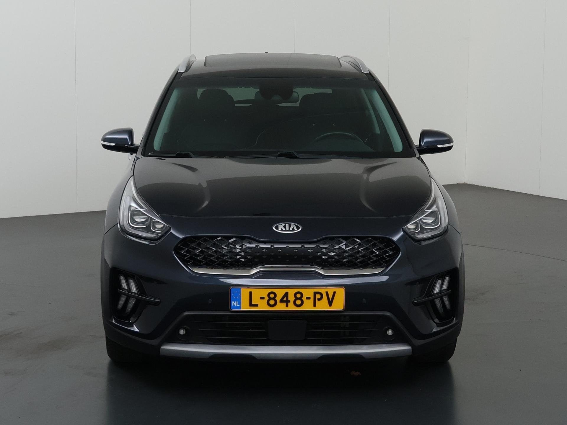 Foto 3 van Kia Niro 1.6 GDi Hybrid DynamicPlusLine | Trekhaak | Schuif