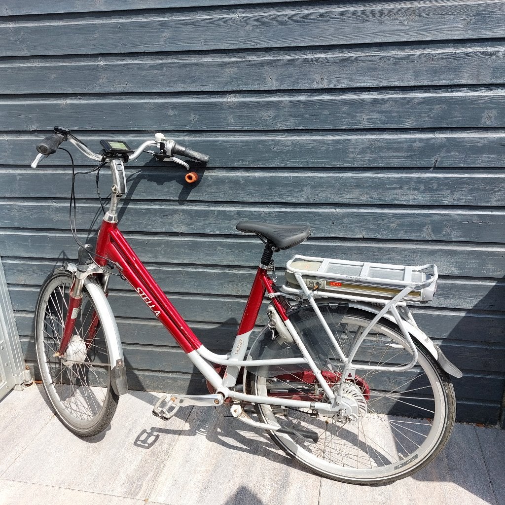 Stella Vincenza frame 57, accu 20km, comfortabele vering, Minder dan 30 km per accu, Gebruikt, 55 tot 59 cm, Ophalen
