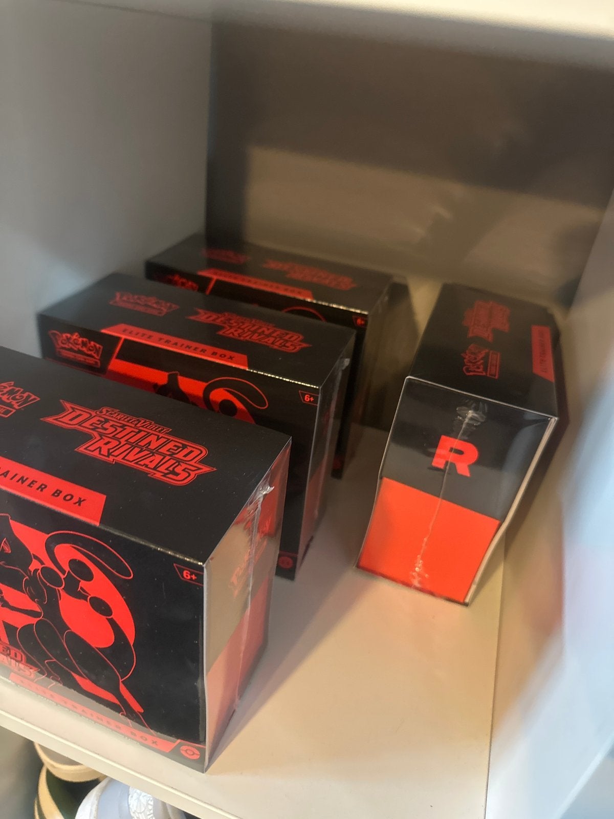 POKEMON DESTINED RIVALS ETB (RUILEN), Ophalen, Nieuw, Overige typen, Foil