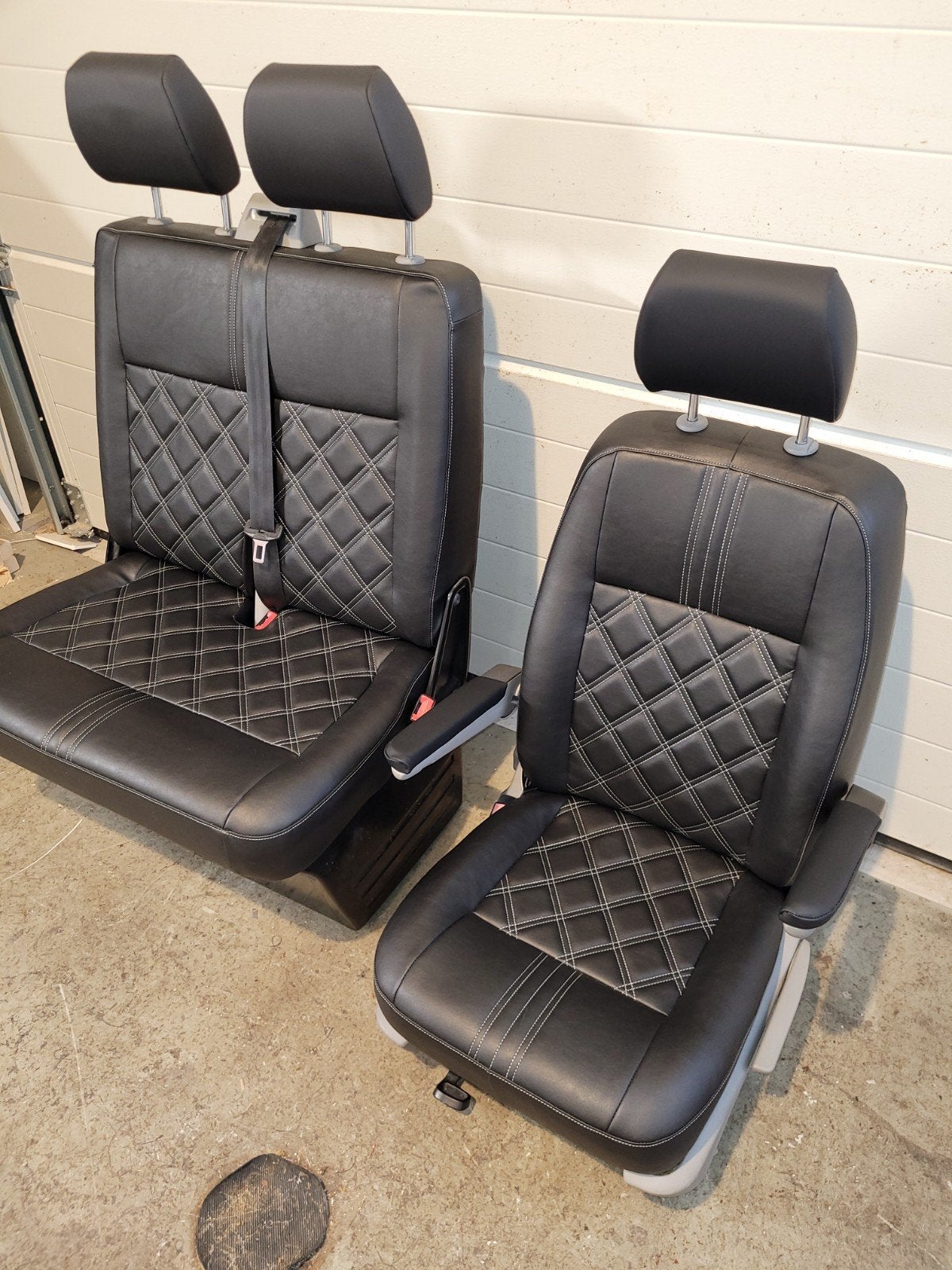 Vw transporter t5/t6 stoel en bankje+2armsteunen, Auto-onderdelen, Ophalen of Verzenden, Nieuw, Volkswagen