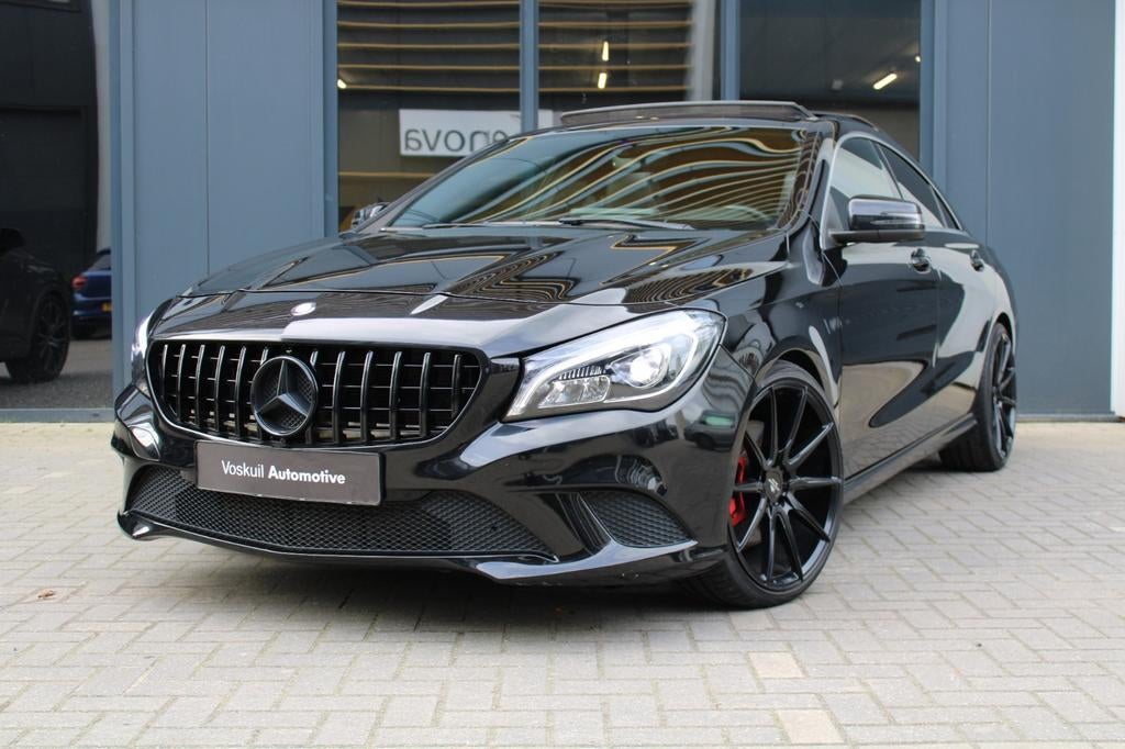 Mercedes-Benz Mercedes 2014 Zwart, Auto diversen, Schadeauto's, Benzine, Sedan, Zwart, Ophalen
