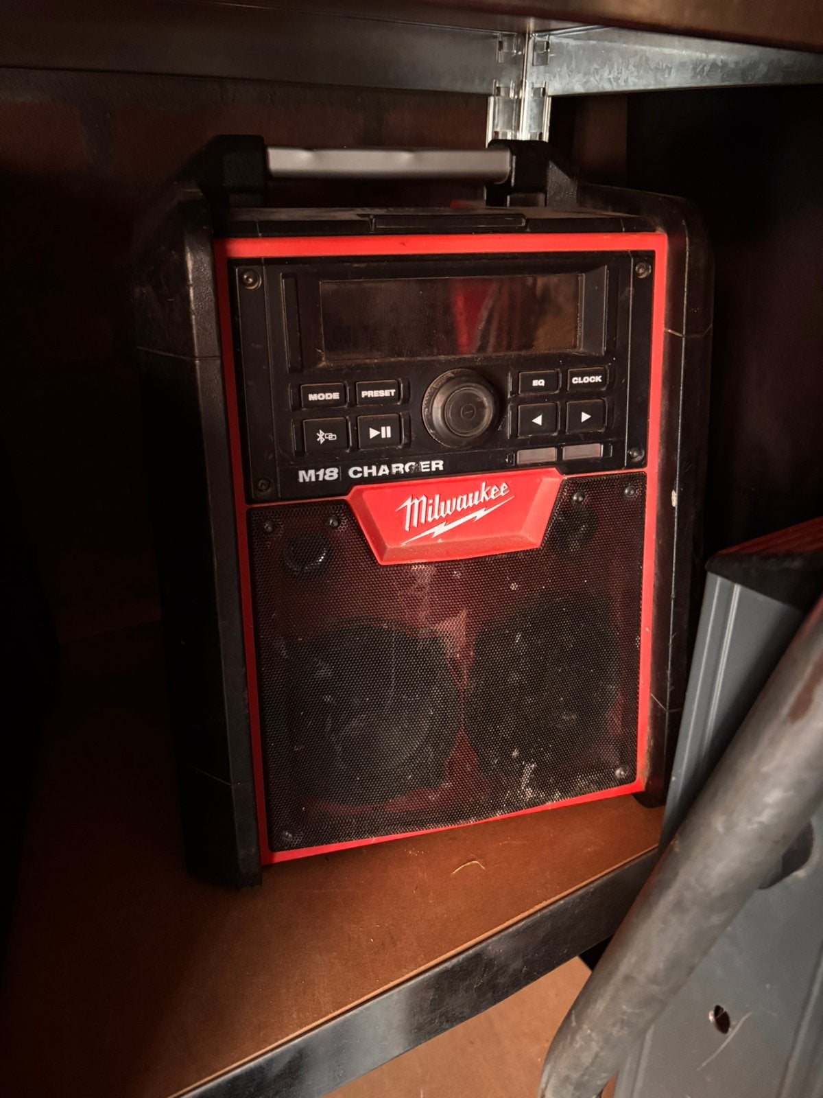 Radio met laadfunctie milwaukee, Doe-het-zelf en Verbouw, Ophalen, Zo goed als nieuw, Boor- en Schroefmachine