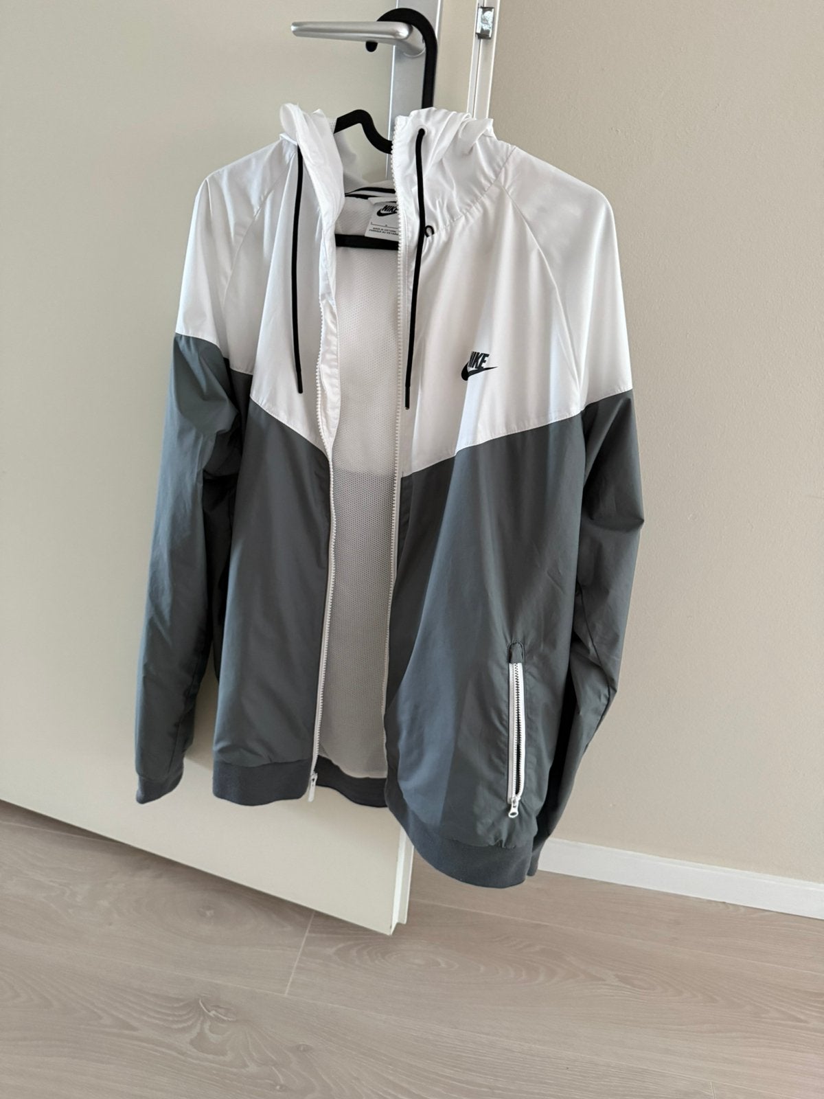 Nike windjack, Ophalen, Zo goed als nieuw