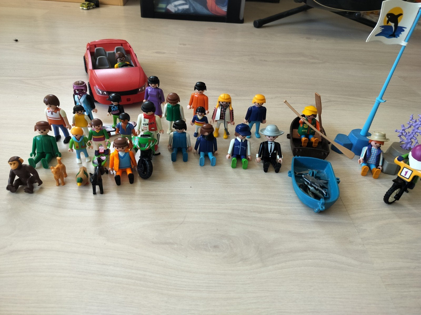 Grote Playmobil set: raceauto's, ziekenhuis en figuren, Ophalen of Verzenden, Gebruikt, Jongen of Meisje