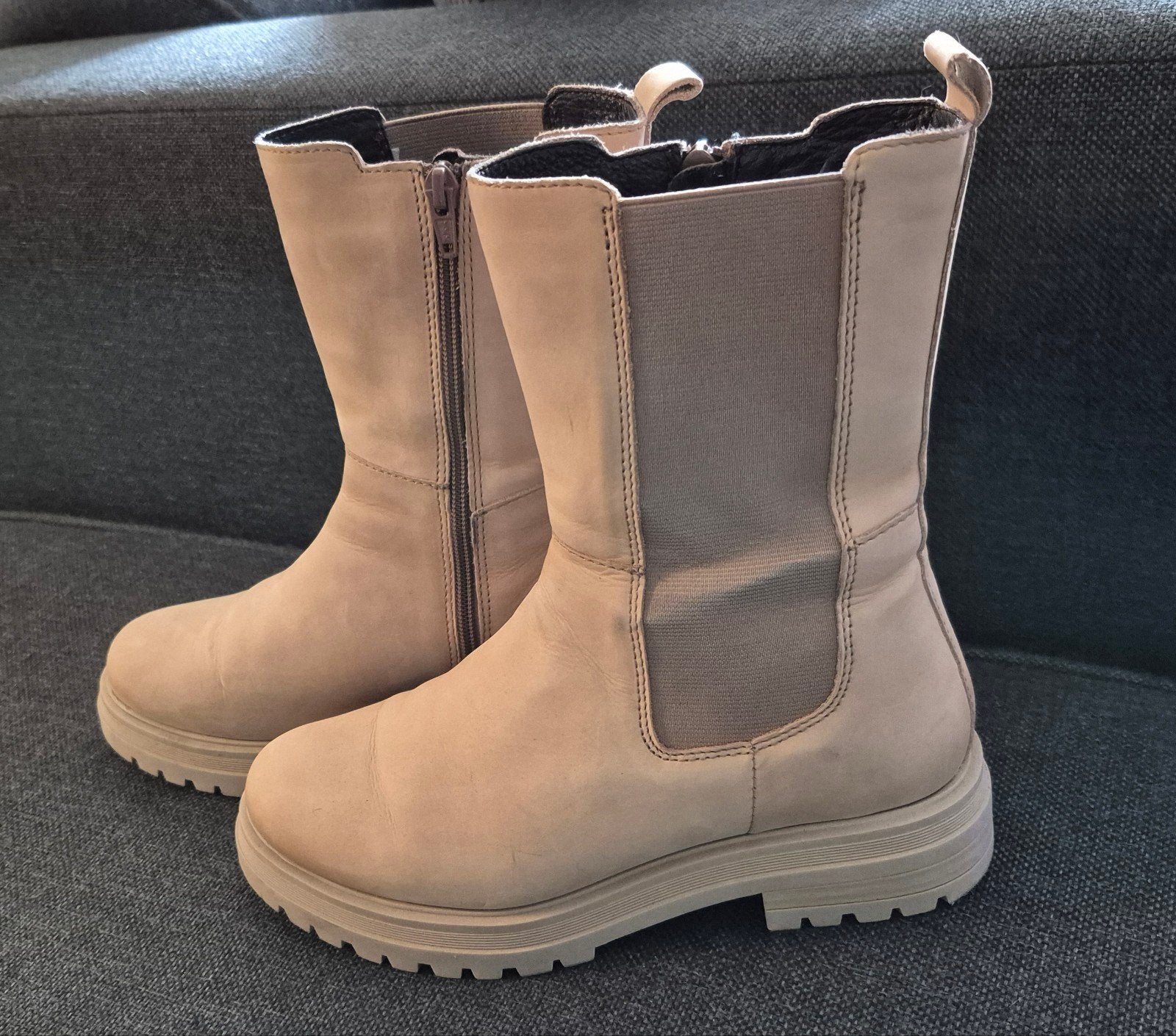 Laarzen Gabor 39, Kleding | Dames, Schoenen, Beige, Lage of Enkellaarzen, Gabor, Ophalen of Verzenden