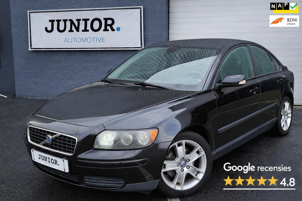 Volvo S40 1.8 Kinetic NETTEAUTO/CRUISE/LMV/XENOM/CLIMA/NAP, Voorwielaandrijving, Gebruikt, Zwart, 4 cilinders
