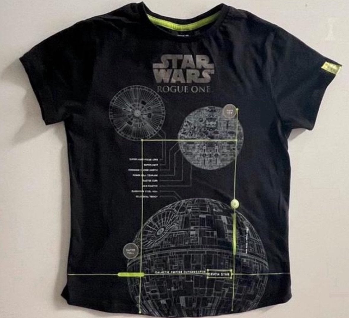 Star wars shirt zwart maat 122/128, Verzenden, Zo goed als nieuw, Jongen, Shirt of Longsleeve
