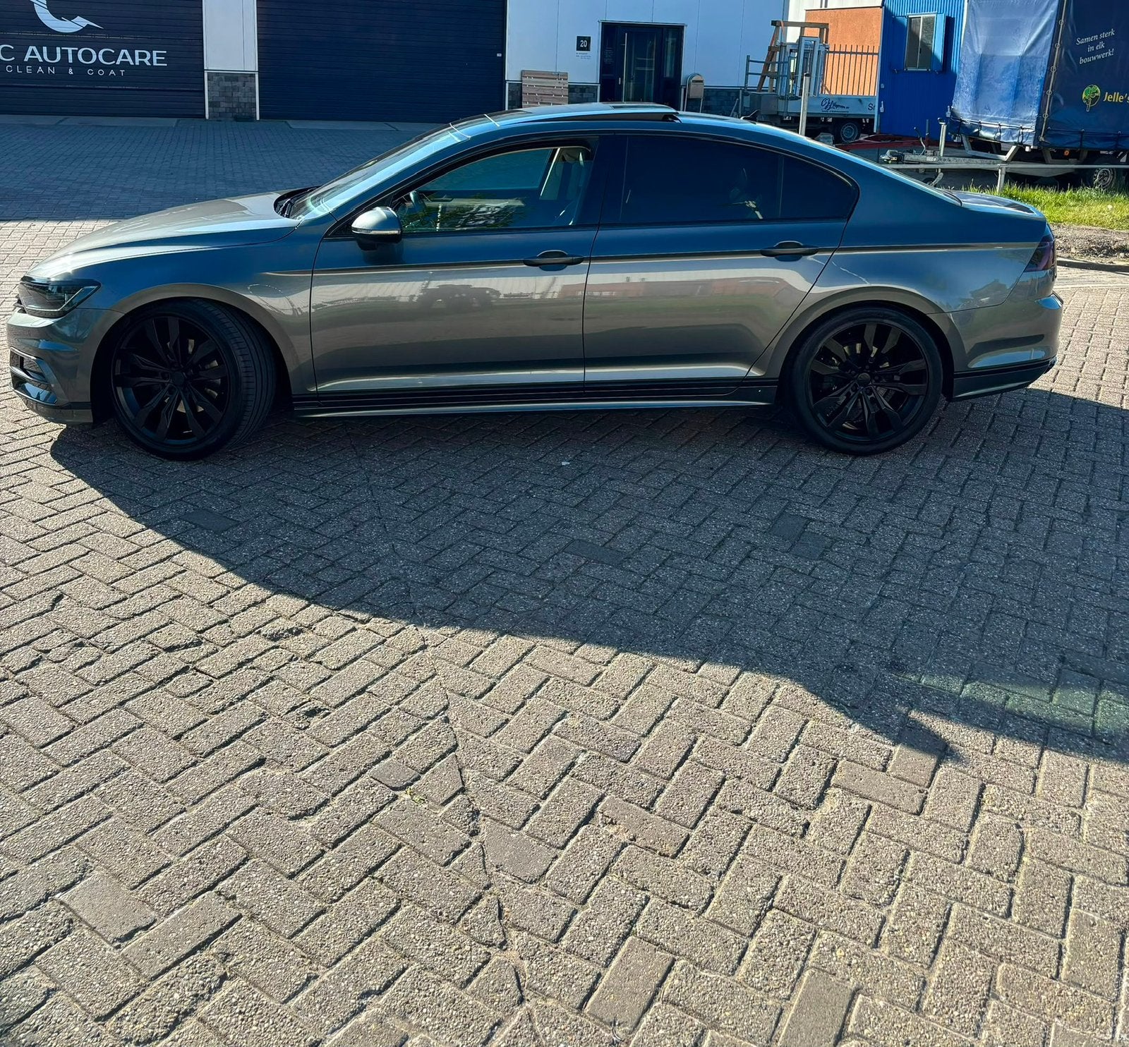 Foto 6 van Volkswagen Passat 1.6 TDI bwj 2016 sedan luxe uitvoering