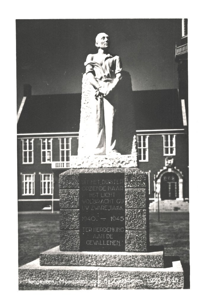 968835	Hoogeveen	Oorlogsmonument	1949	Gelopen, Ophalen of Verzenden, 1940 tot 1960, Gelopen, Drenthe