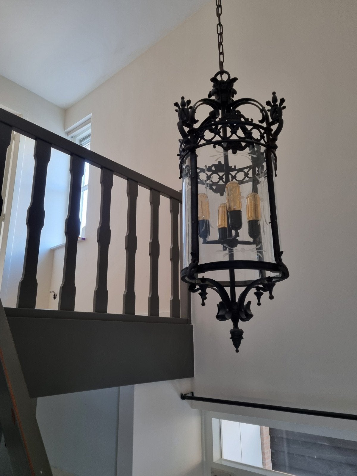 Antieke smeedijzeren hanglamp met geëtst glas, Huis en Inrichting, E14 (klein), Ophalen of Verzenden, Glas, Antiek, Klassiek, Smeedijzer