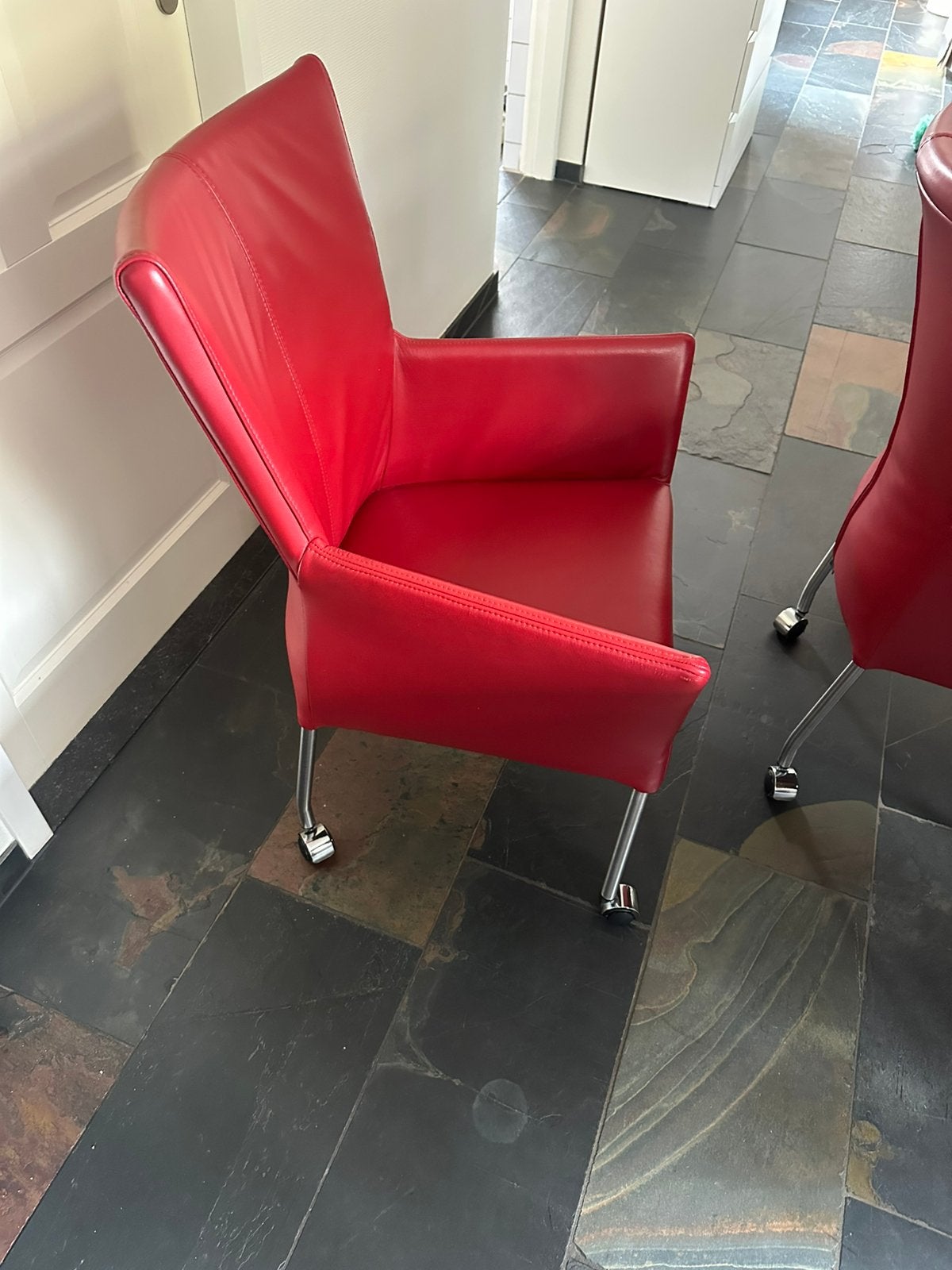 Rode leren stoelen met wieltjes, Ophalen, Gebruikt, Rood