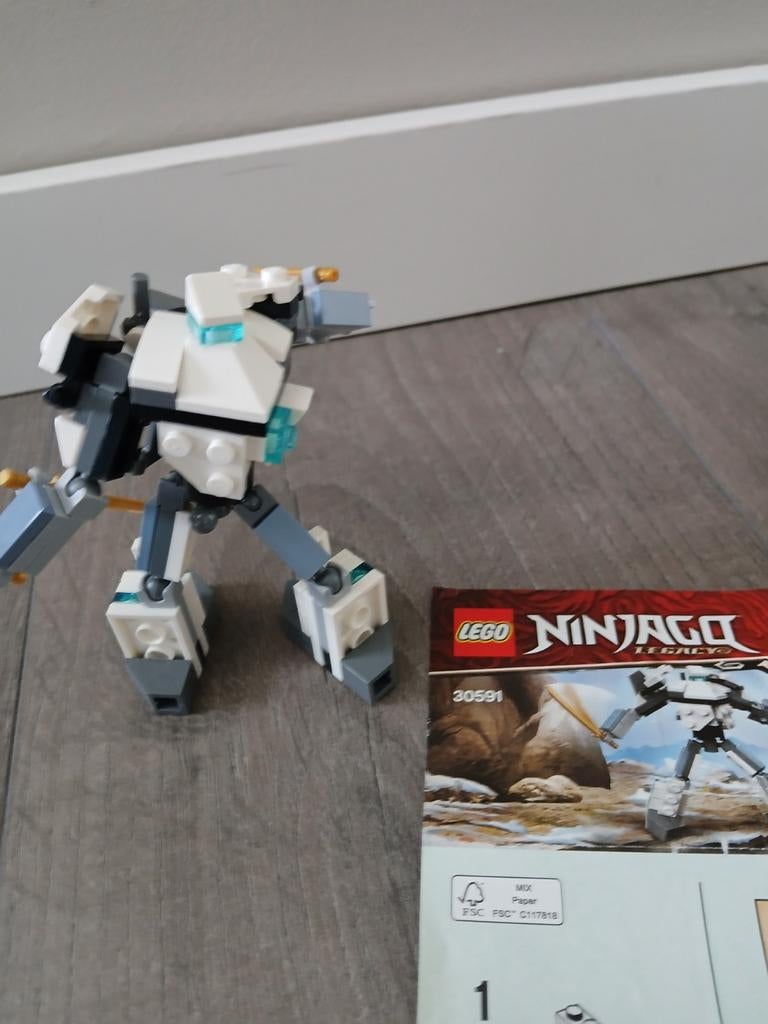 Lego Ninjago set, Ophalen of Verzenden, Zo goed als nieuw, Actiefiguurtje