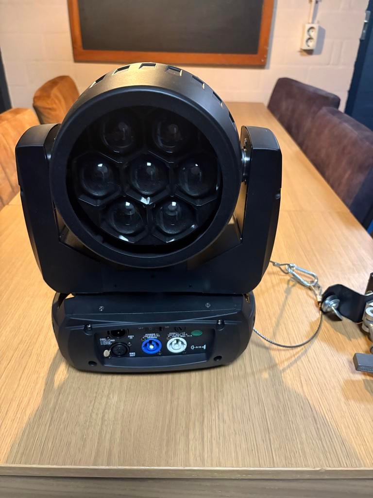 Ayra Vision 105 Wash Moving Head, Muziek en Instrumenten, Ophalen of Verzenden, Zo goed als nieuw, Licht, Geluidgestuurd